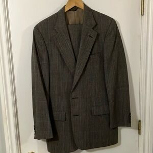 Vintage Jos A Bank Patterned Suit
